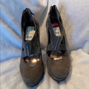 Guess platform heels